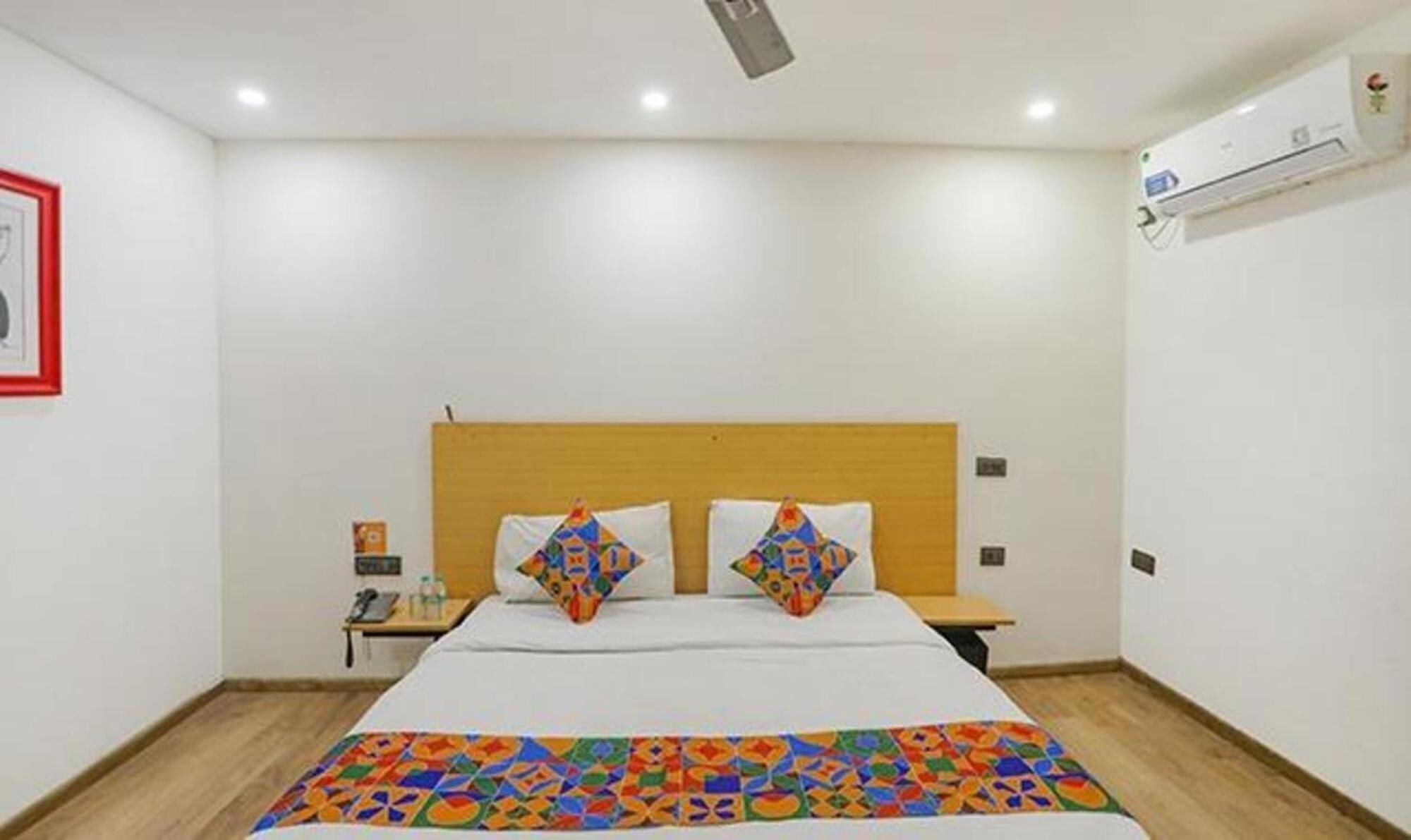 Fabhotel F9 Sector 58 Noida Exteriör bild