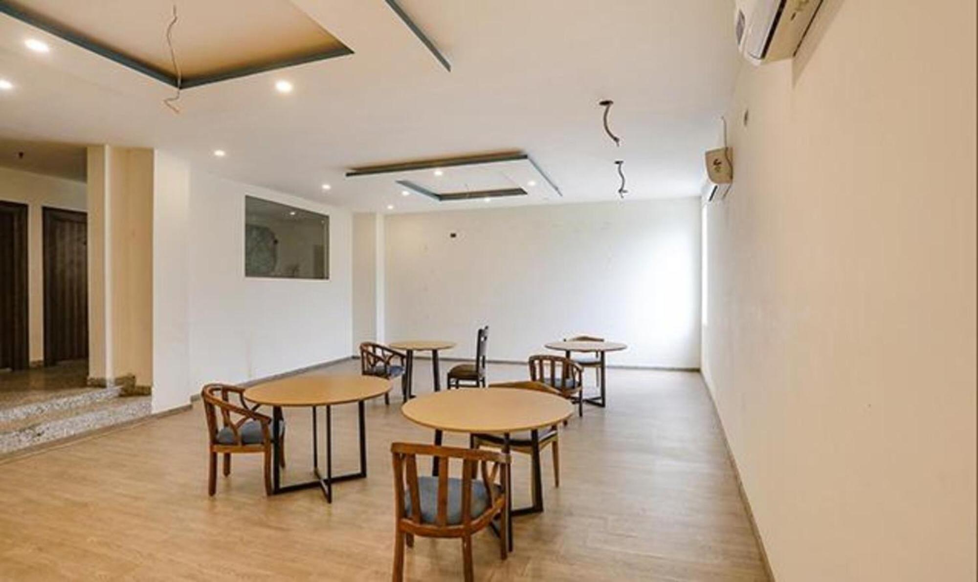 Fabhotel F9 Sector 58 Noida Exteriör bild