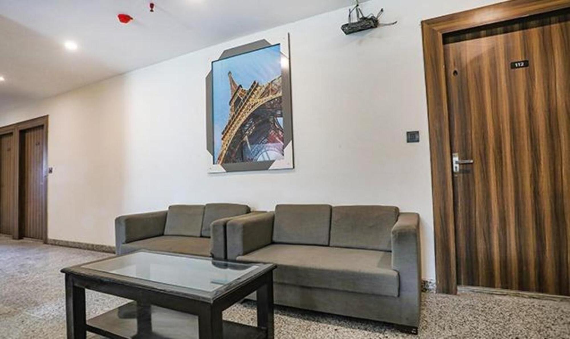 Fabhotel F9 Sector 58 Noida Exteriör bild