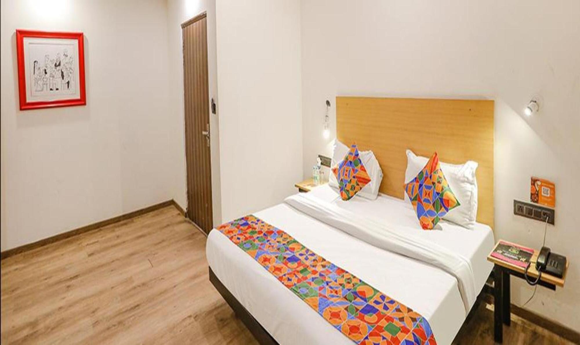 Fabhotel F9 Sector 58 Noida Exteriör bild